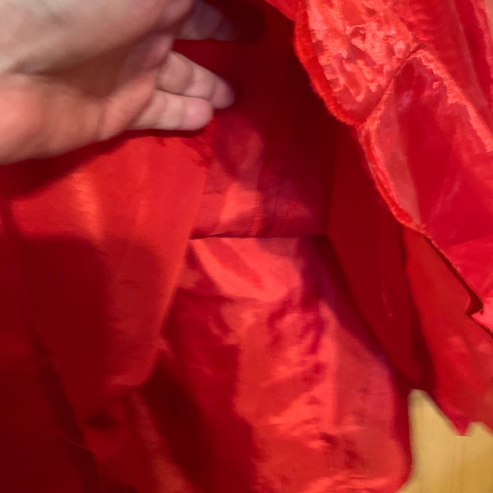 PEACHY GIRL Red Formal Dress Size 6 - Picture 9 of 12